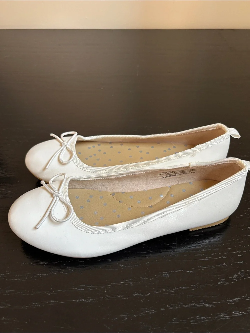 Cat & Jack Ivory Ballet Flats with Bow Accent sz 1